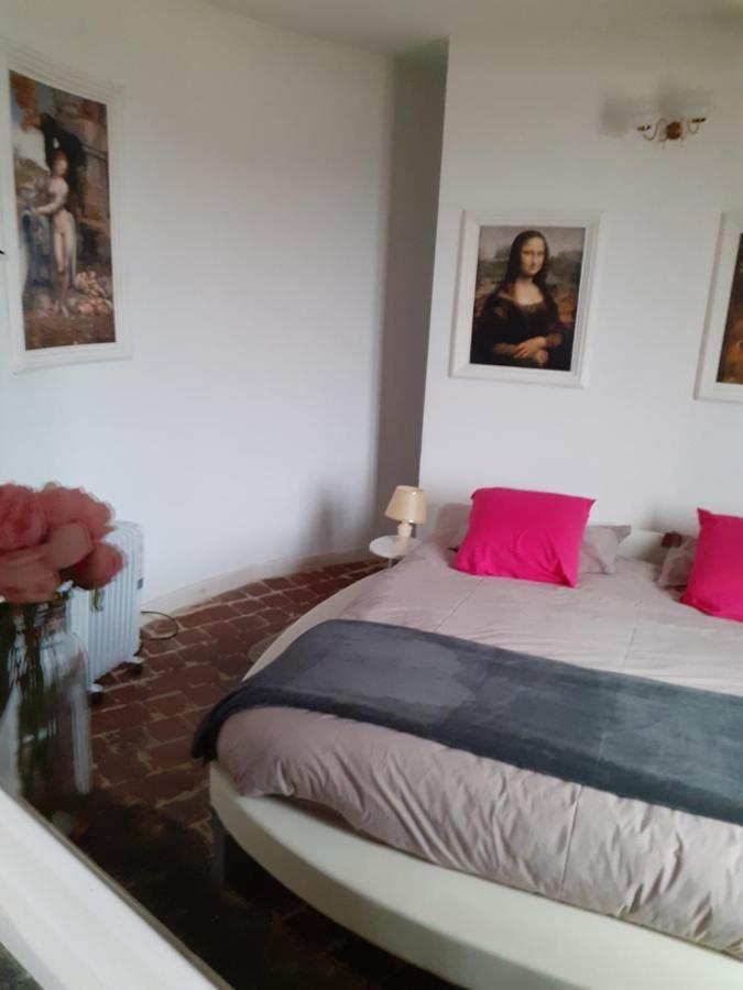 La Tour Mandot Bed & Breakfast Montluel ภายนอก รูปภาพ