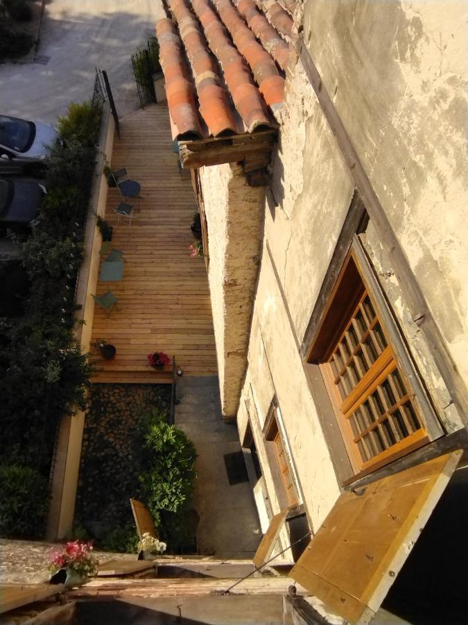 La Tour Mandot Bed & Breakfast Montluel ภายนอก รูปภาพ